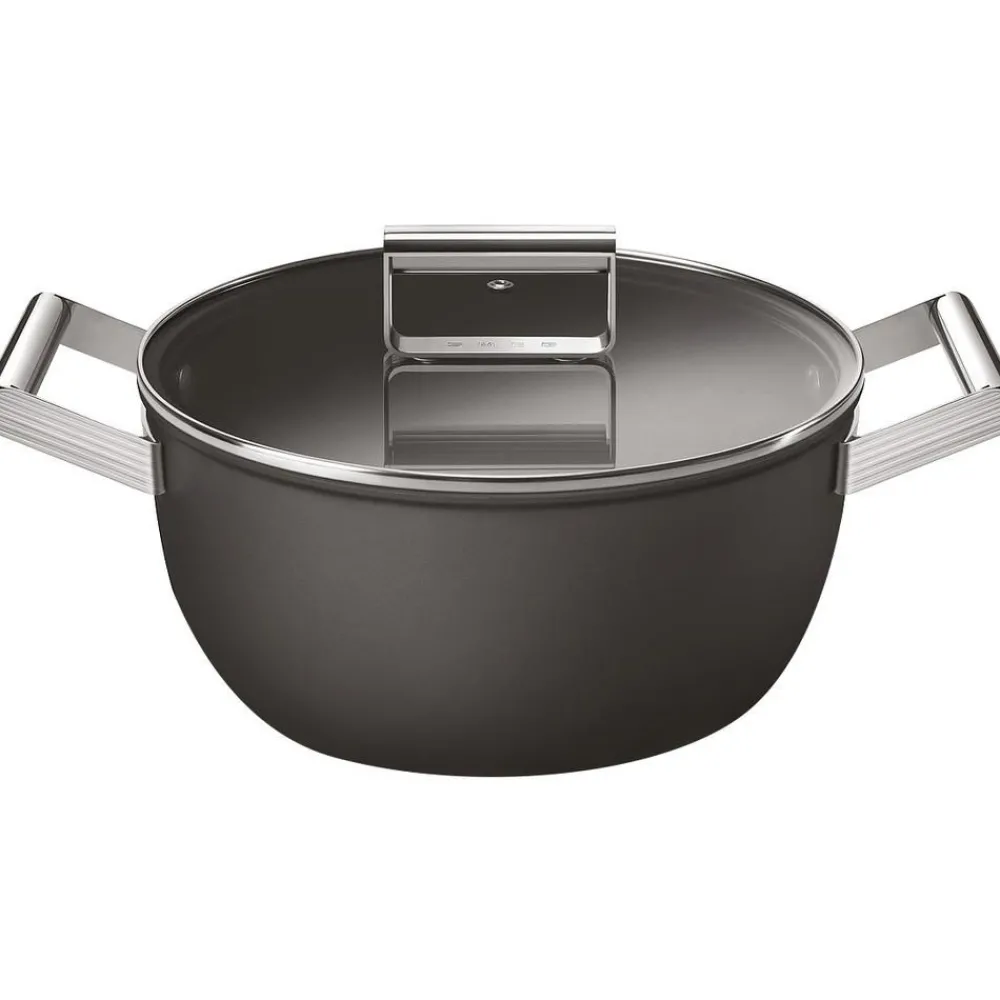 Smeg Garnki>Garnek Z Powloka Zapobiegajaca Przywieraniu Z Pokrywka 50'S Style