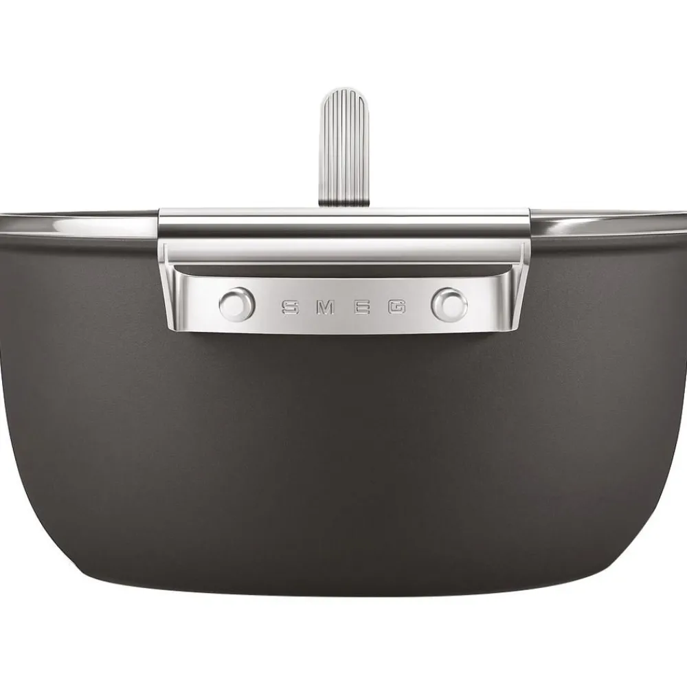 Smeg Garnki>Garnek Z Powloka Zapobiegajaca Przywieraniu Z Pokrywka 50'S Style