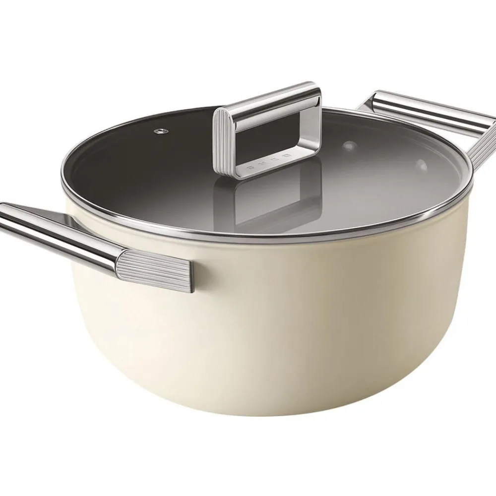 Smeg Garnki>Garnek Z Powloka Zapobiegajaca Przywieraniu Z Pokrywka 50'S Style