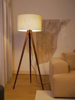 Cheap Lampa Podlogowa Trojnog Z Litego Drewna W Stylu Scandi Jake Lampy Na Trójnogu