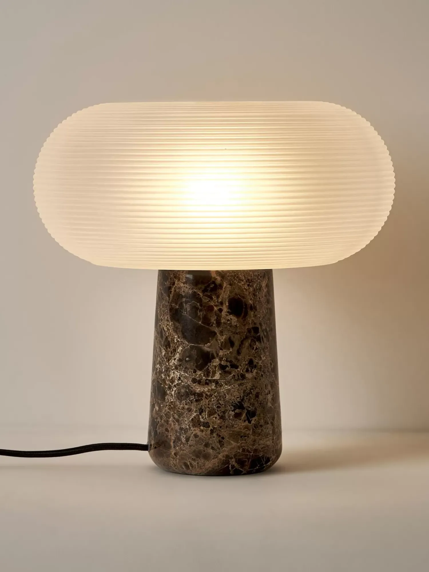 Discount Lampa Stołowa Z Marmurowa Podstawa Mariella Lampki Nocne