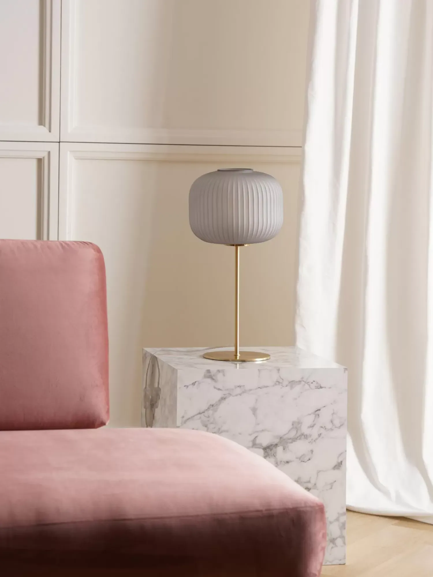 Fashion Lampa Stołowa Ze Szklanym Kloszem Sober Lampki Nocne