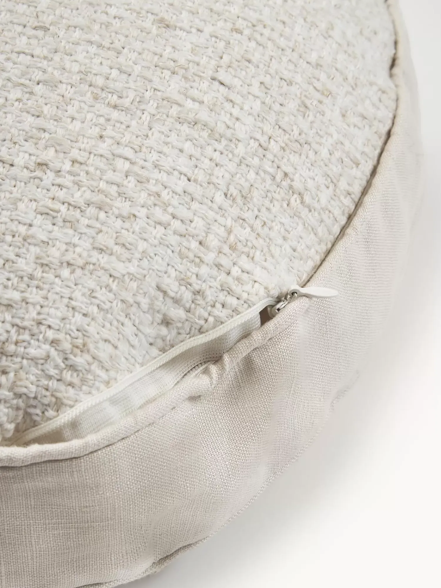 Fashion Okragla Poduszka Boucle Aya Poduszki Dekoracyjne