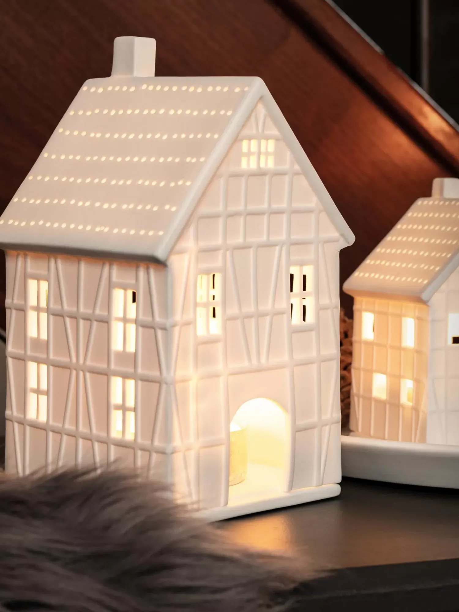 Discount Swiecznik Domek Z Porcelany Living Świeczniki Na Tealighty